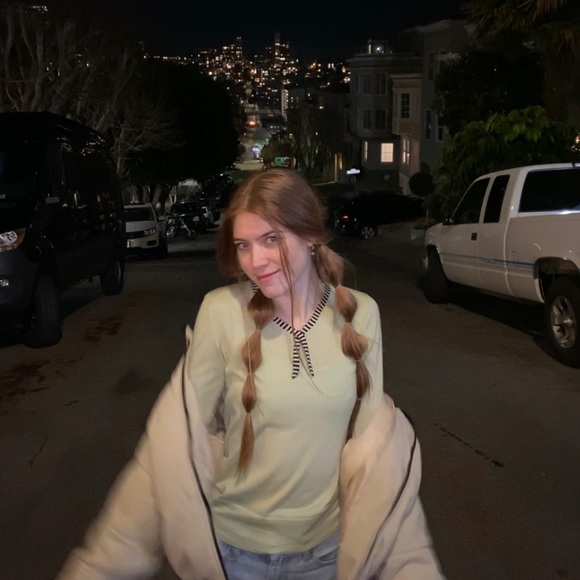 Meet your Posher, Maddie - Picture 1 of 1